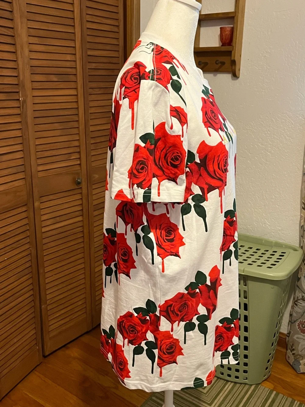 Rue 21 Bleeding Roses Top - Picture 3 of 7